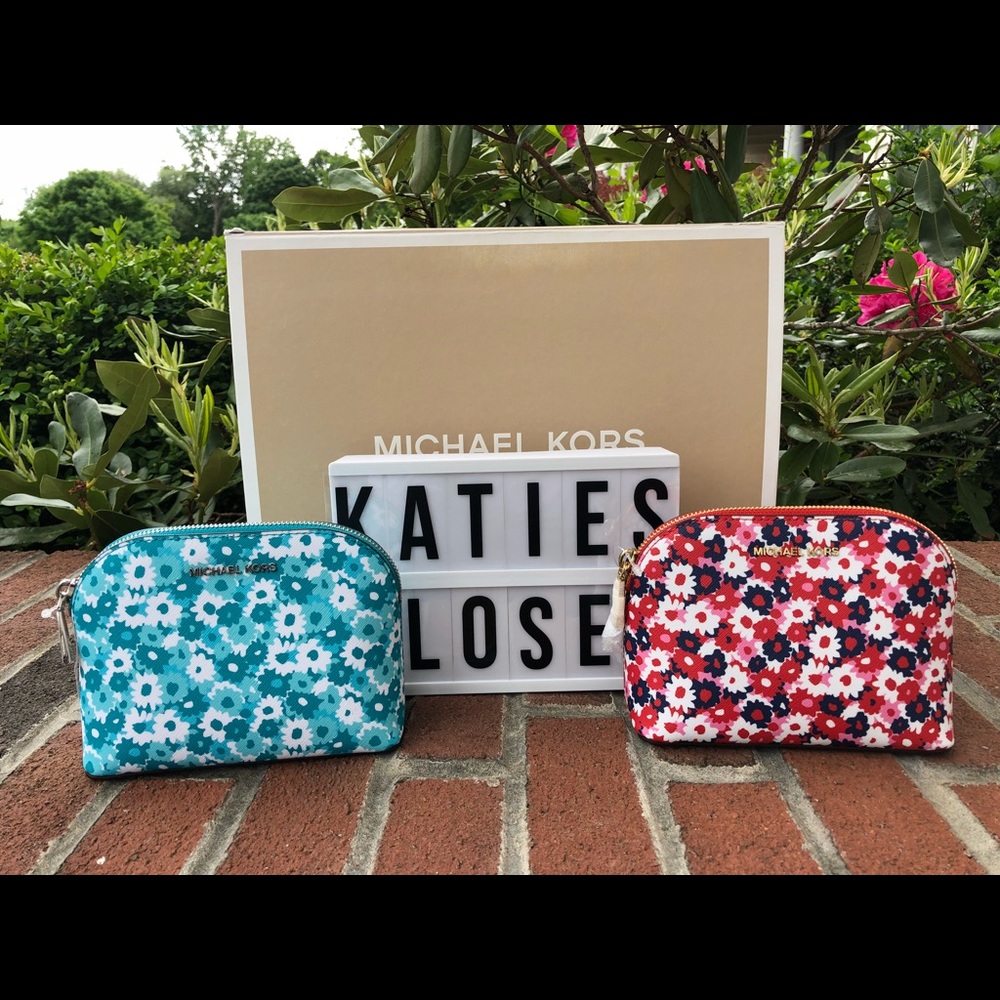 NWT MICHAEL KORS MAKEUP POUCH/ TRAVEL POUCH